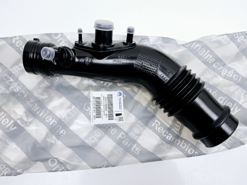 Rura, przewód powietrza Fiat Bravo 2, Lancia Delta 1,4 T-jet - nowa oryginalna 51798940