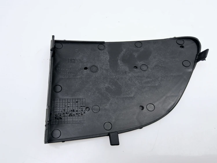 atrapka kratka zderzaka prawa Fiat Punto 2012 nowa 735502299