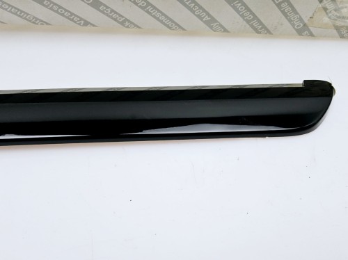 Nowa listwa drzwi lewy tył Fiat Punto Evo 735533058