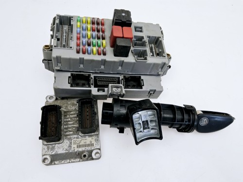 komputer, kluczyk, centralka immobiliser Alfa Romeo 147 1,6 TS 16V nr Bosch: 0261207727