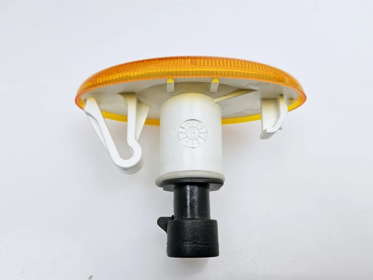kierunkowskaz na  błotnik do  Fiat Palio  46458910
