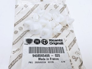 Spinka mocowania listwy  na drzwi Fiat Scudo  nowa   9408565488