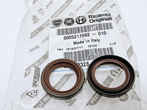 Uszczelka  pierścień uszczelniający wałka skrzyni biegów  Fiat Alfa Jeep nowa 55217092