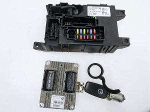 komplet, zestaw: komputer, kluczyk, centralka BSI Fiat Grande Punto 1,4 typ: IAW 5SF3.M2 51784957