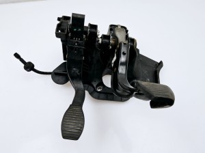 pedały   Fiat Grande Punto 3801990114 