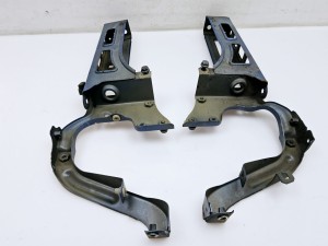 wspornik błotnika lewy i prawy  Alfa Romeo 147