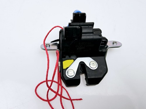 zamek tylnej klapy Fiat Panda 3
