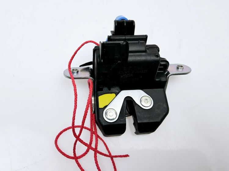 zamek tylnej klapy Fiat Panda 3