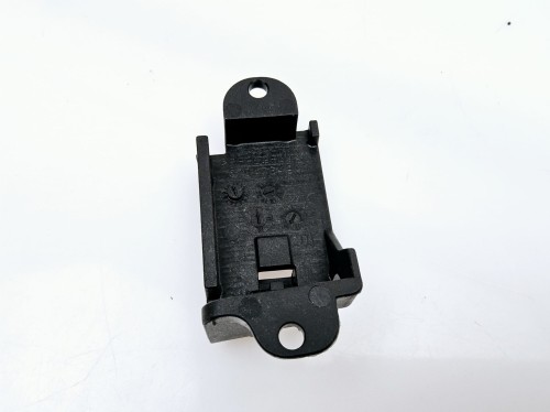 wspornik  klamra mocowania chłodnicy lewa Fiat 500X - nowa 52047649