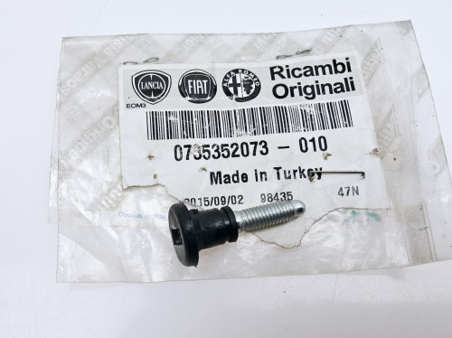 Śruba Fiat Fiorino - 735352073