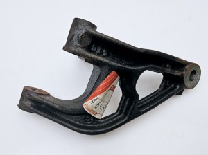 wspornik, łapa skrzyni biegów Fiat Palio nowy 46437457