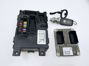 komplet, zestaw: komputer, kluczyk, centralka BSI Fiat Grande Punto 1,4 typ: IAW 5SF3.M2 51827440 