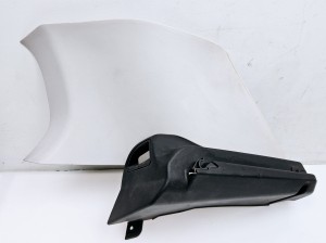 osłona mocowania półki tył Fiat Grande Punto 3d  -prawa  735346024