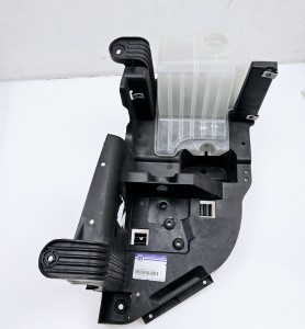 zbiorniczek spryskiwaczy, obudowa akumulatora Jeep Wrangler 07-17 nowy 68188030AC