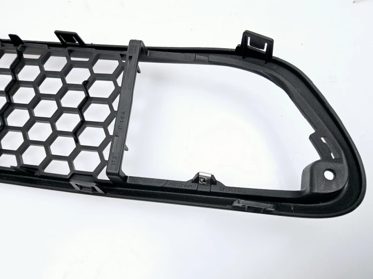 Atrapa, kratka zderzaka Fiat Punto  2012 - nowa  735548595