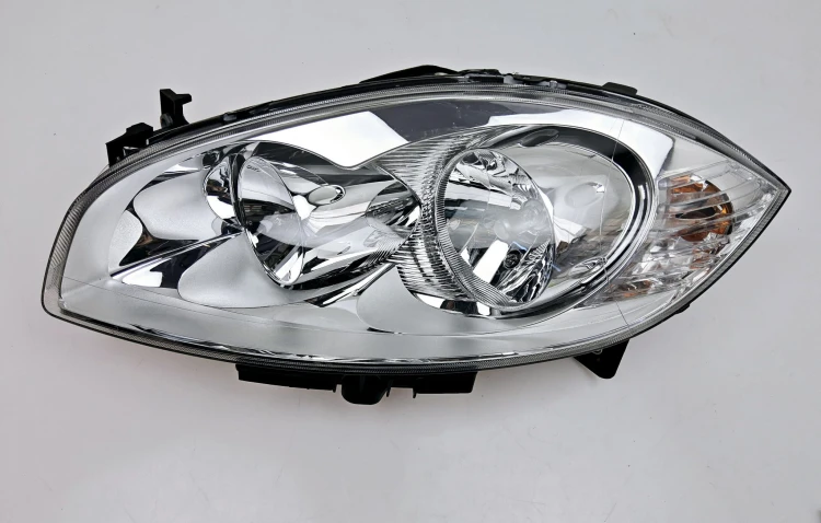 reflektor lewy Fiat Linea