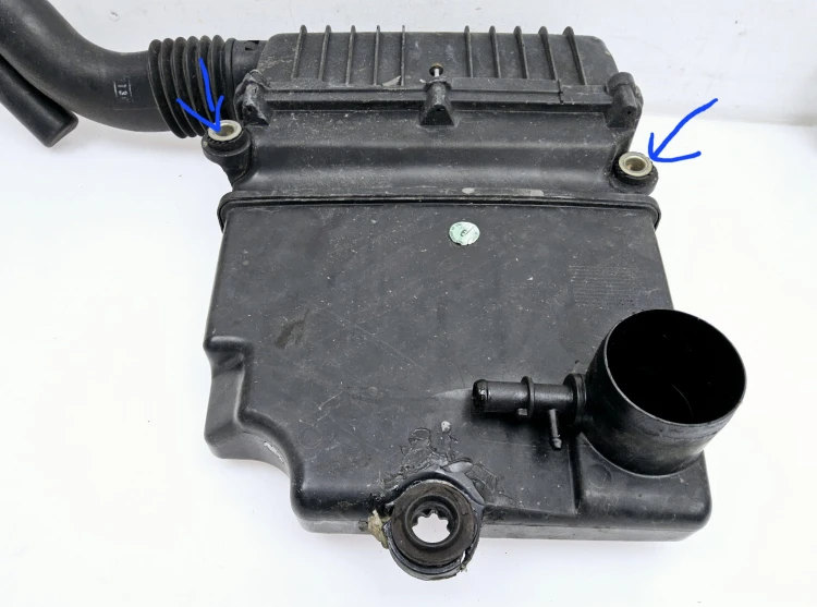 tulejka   filtr powietrza Fiat Grande Punto 1,2 8V 51773400