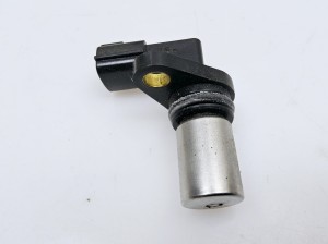 Czujnik położenia wału silnik 1,8 16V  Fiat Lancia nowy 46479456