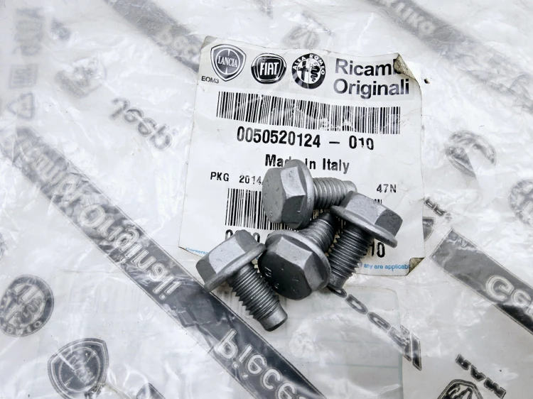 śruba śruby ogranicznika drzwi  Fiat Alfa Lancia  nowa 50520124