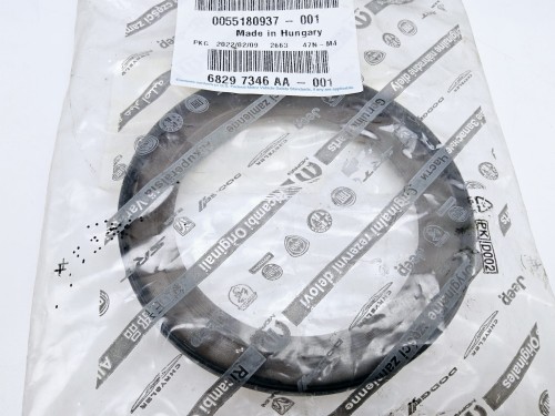 uszczelniacz wału korbowego Fiat Alfa Lancia  nowa 55180937