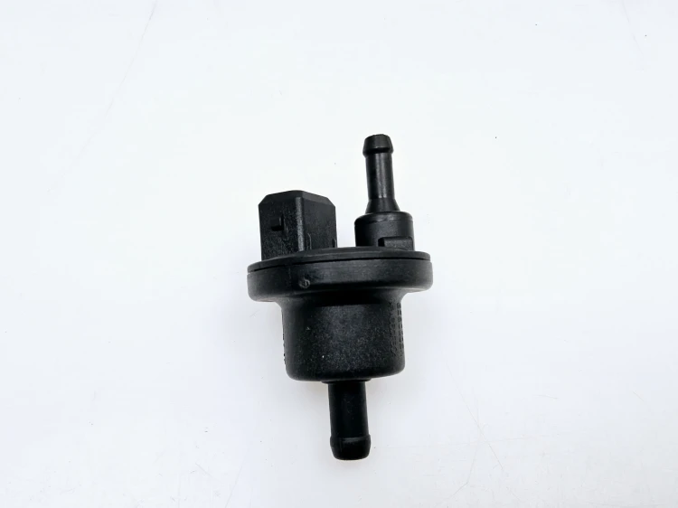 zawór wentylujący zbiornika paliwa  Fiat Scudo Ulysse  nowa 9620975480