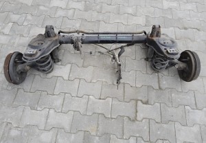 Fiat Tempra kombi belka tylna, kompletne zawieszenie tylne