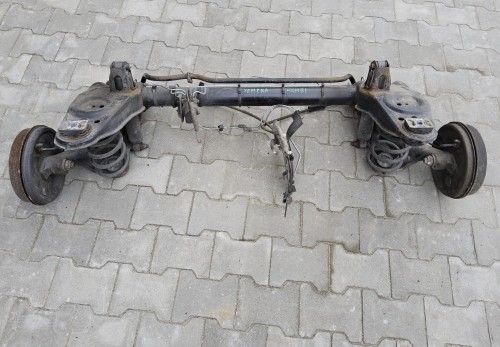 Fiat Tempra kombi belka tylna, kompletne zawieszenie tylne
