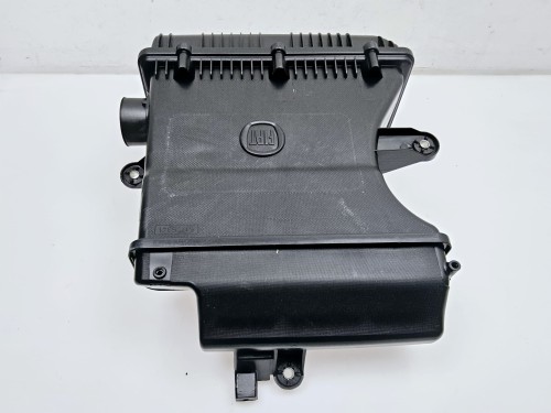 obudowa filtra powietrza Fiat Grande Punto 1,4 16V  - nowa  51818270 51775341