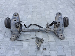 Fiat Tempra kombi belka tylna, kompletne zawieszenie tylne