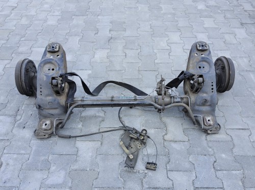 Fiat Tempra kombi belka tylna, kompletne zawieszenie tylne