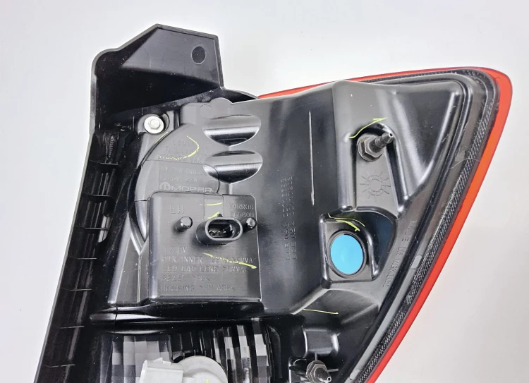 Lampa tylna lewa Fiat Freemont- nowa oryginalna 68078481ad