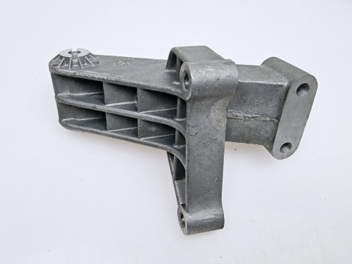 łapa mocowania skrzyni  Fiat Bravo Brava  nowy 46418273
