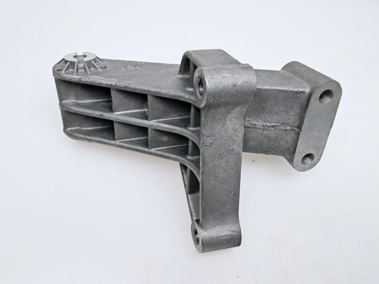 łapa mocowania skrzyni  Fiat Bravo Brava  nowy 46418273