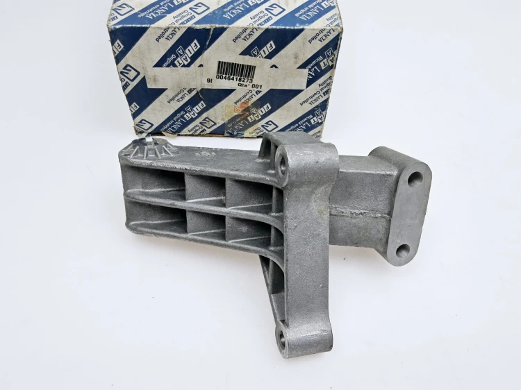 łapa mocowania skrzyni  Fiat Bravo Brava  nowy 46418273