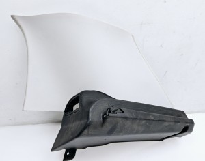 osłona mocowania półki tył Fiat Grande Punto 5d  - prawa 735335666 