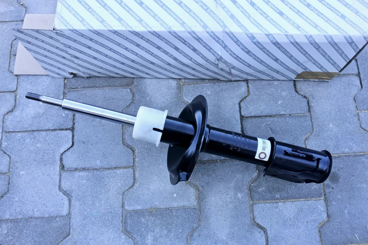 amortyzatory, amortyzator przedni Fiat Doblo - nowe 51757651