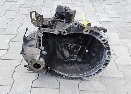 Alfa 166 2,5 V6 skrzynia biegów 6 biegowa