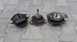 poduszki silnika, skrzyni Alfa Romeo 166 z silnikiem  2,5 V6