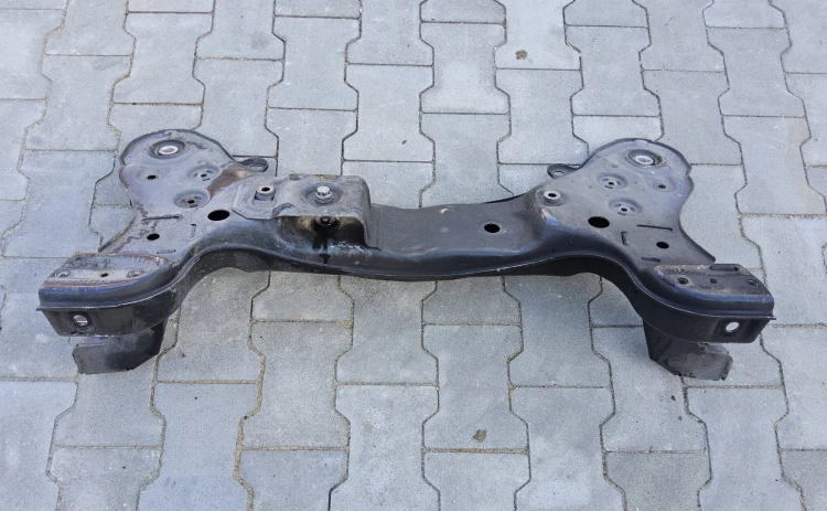 Belka zawieszenia przedniego  Fiat Bravo II 1,4 T-jet