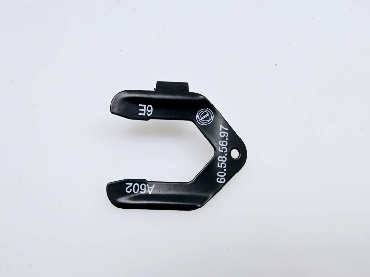 Widełki zamka drzwi Alfa 166  prawe - nowa 60585697