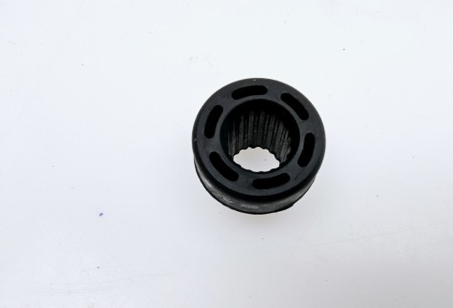 guma tuleja wkład chłodnicy Fiat Panda   nowa 71737186