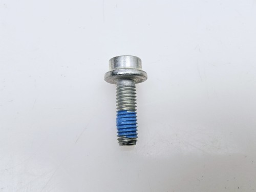 Śruba pompy wody Fiat Alfa Lancia  nowa 46804053