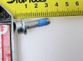 Śruba pompy wody Fiat Alfa Lancia  nowa 46804053