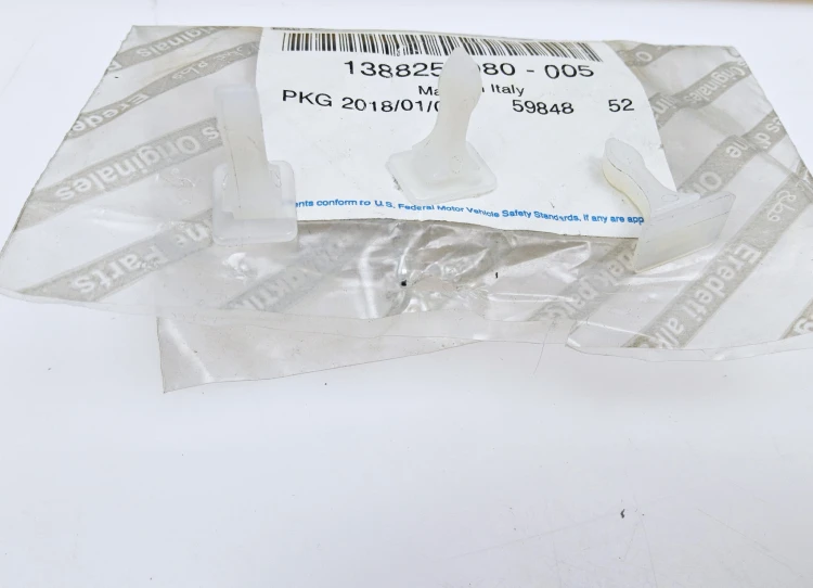 spinka sworzeń kratki chłodnicy  Fiat Ducato  - nowa 1388254080