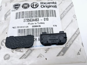 korek zaślepka tapicerki drzwi przednich Fiat Tipo- nowa 735634483