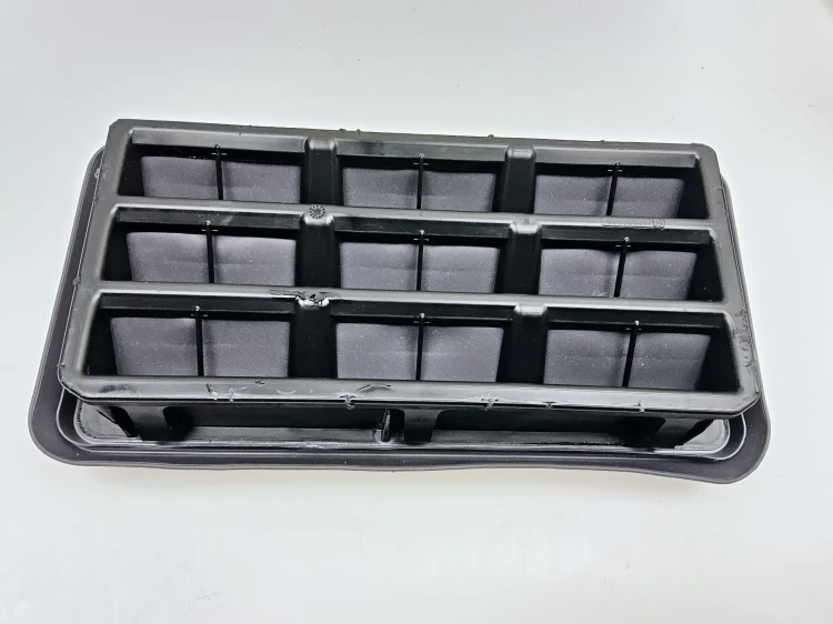 Kratka wentylacyjna tył Jeep Dodge nowy 05058636ad