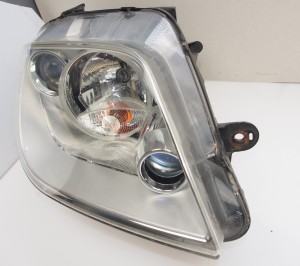 Lampa przednia, reflektor Lancia Phedra  strona prawa