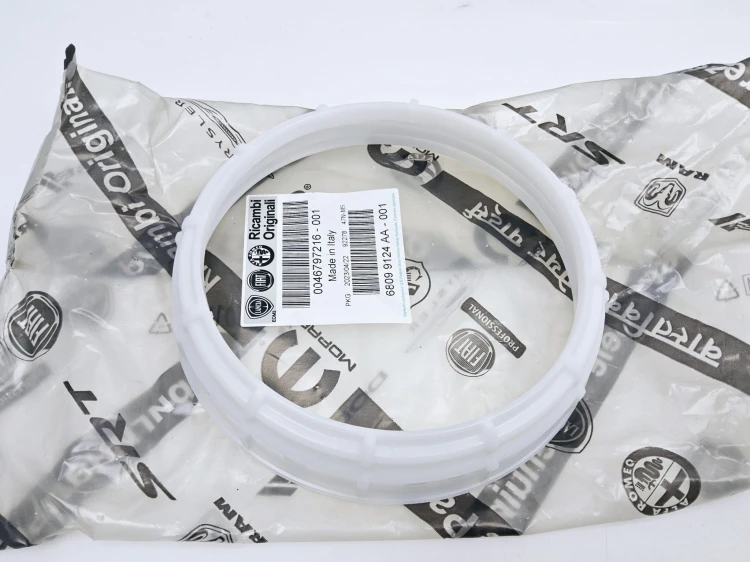 nakrętka pompy pompki paliwa Fiat Bravo 2 stilo Lancia Delta 3 nowa 46797216