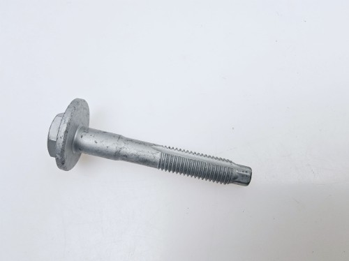 śruba  zawieszenia tylnego  Alfa Romeo 159 nowa 51795724