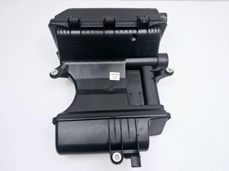 obudowa filtra powietrza Fiat Bravo II 1,4 16V - nowa 51806863 46783548
